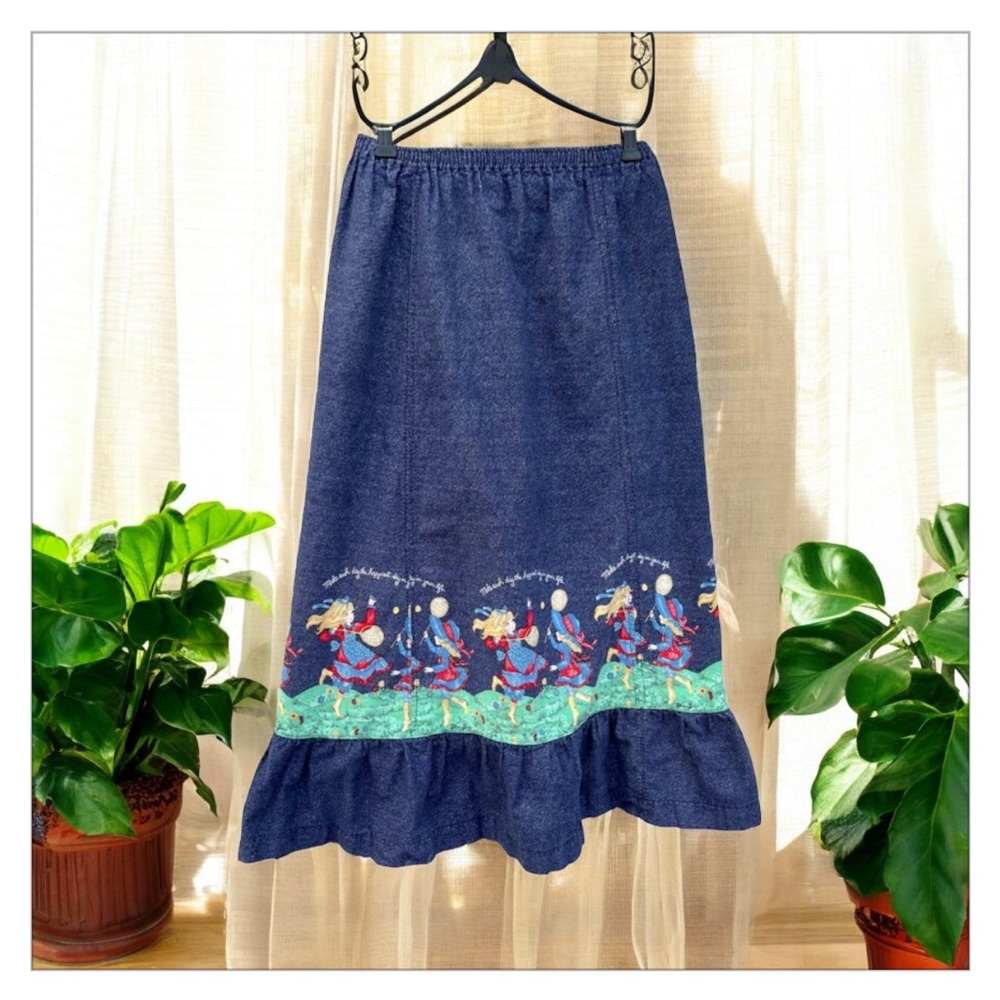 VTG FolkArt Embroidered Appliqué Whimsical Denim Skirt-Handmade-Signed-Sz S-EUC🧚